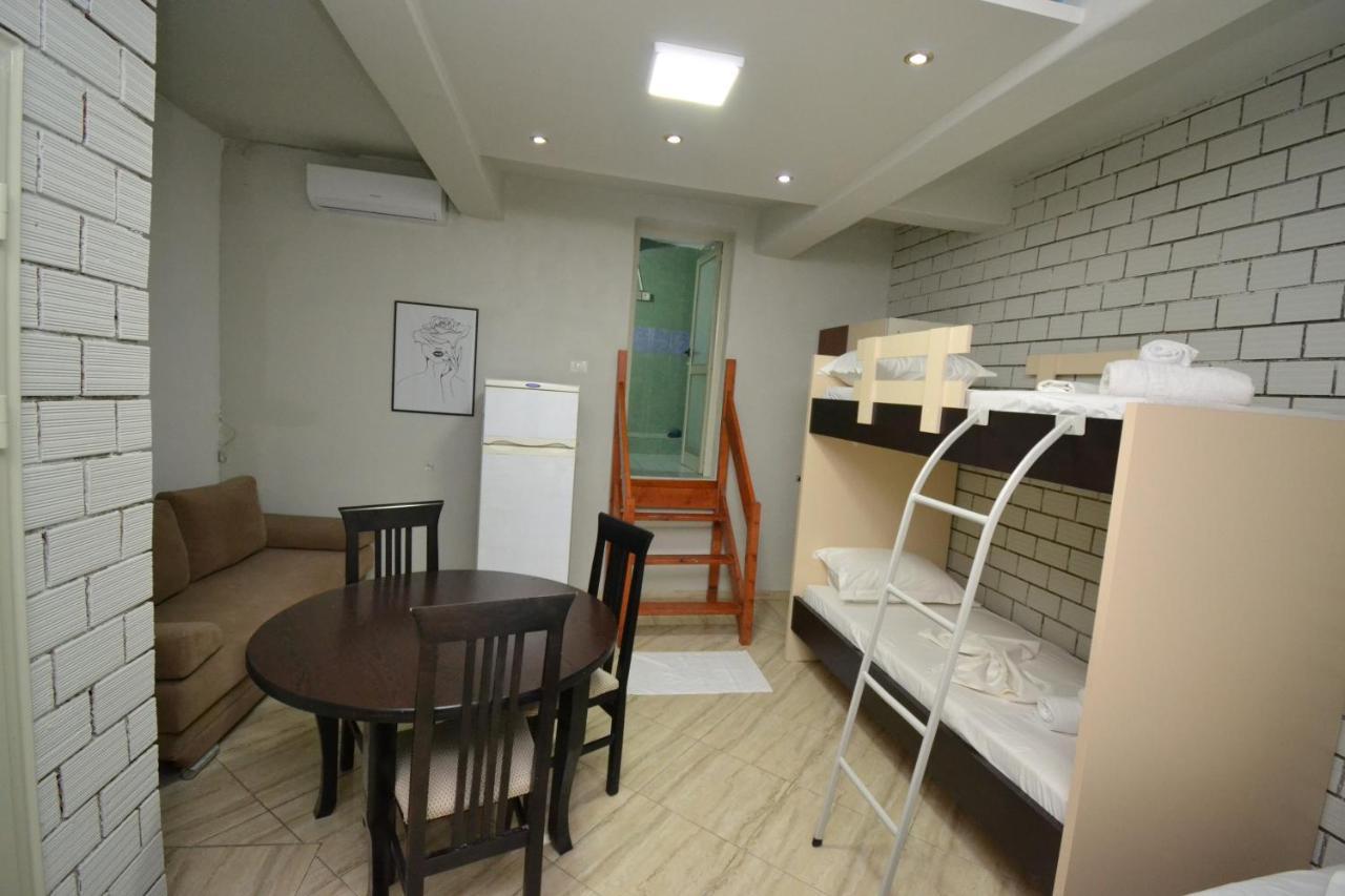 Jonian Central Condos Sarandë エクステリア 写真