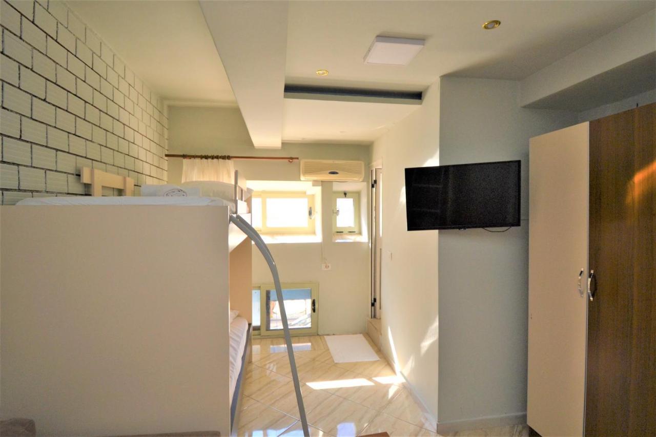 Jonian Central Condos Sarandë エクステリア 写真