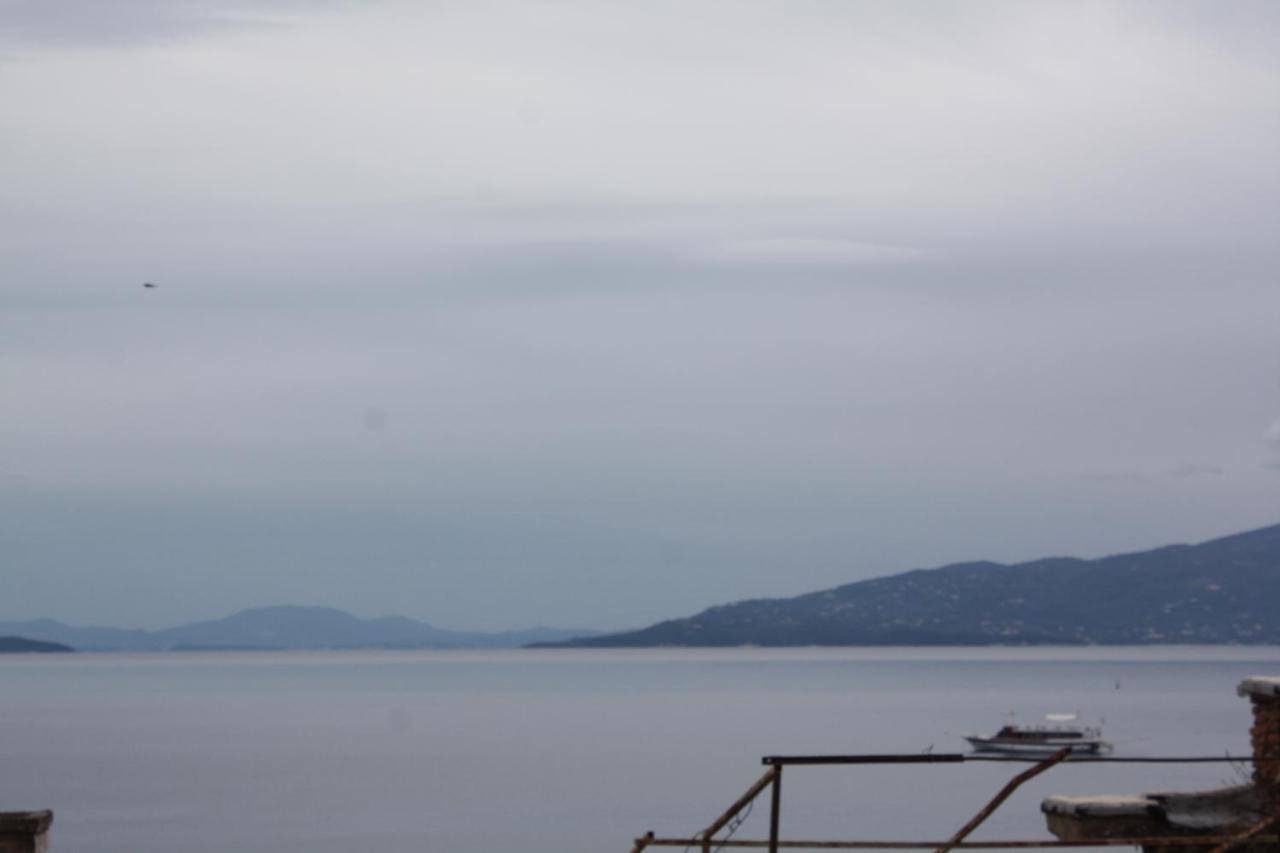Jonian Central Condos Sarandë エクステリア 写真